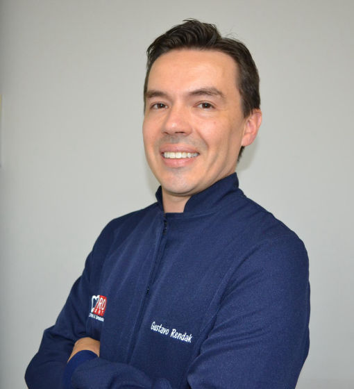 Dr. Gustavo Rendak